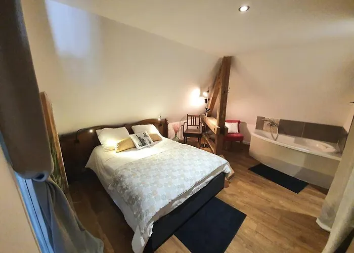 La Tour Du Bois Fleuri Apartamento *