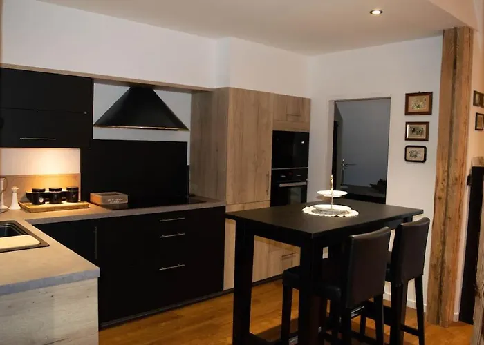 La Tour Du Bois Fleuri